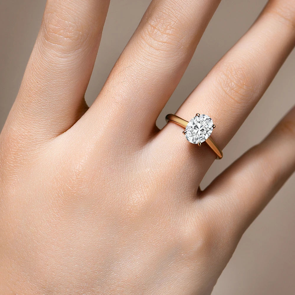 Oval Cut 9×7mm 2CT D VVS1 Moissanite Ring
